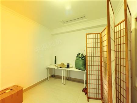 万科城（二区）-次卧