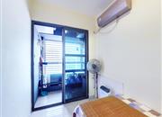 南园枫叶广场-次卧