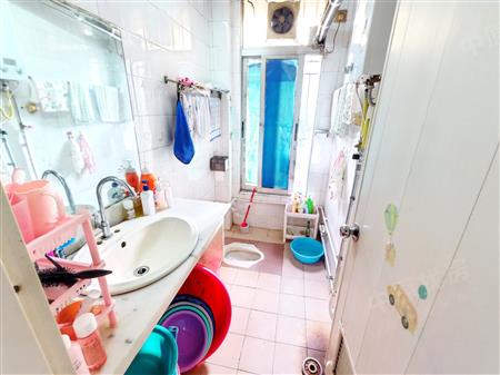 灵芝新村-卫生间