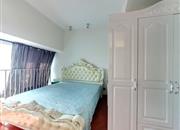 金地国际公寓-主卧