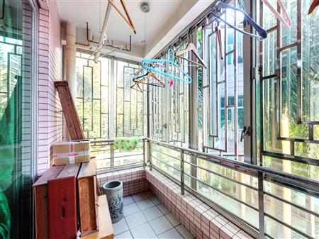 百仕达花园一期-阳台