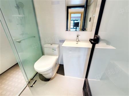 万科麓山（万科麓城四期商办、金域领峰花园)-卫生间