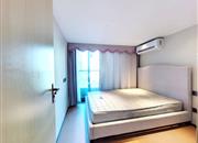 万科麓山（万科麓城四期商办、金域领峰花园)-次卧