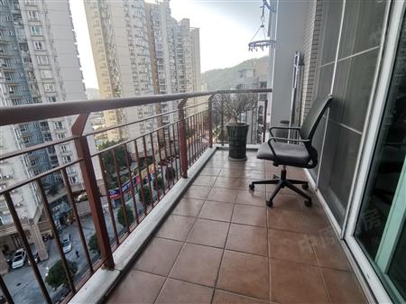 鹏兴花园（三期）-阳台