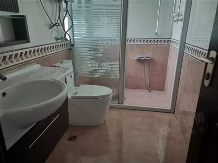 鹏兴花园（三期）-卫生间