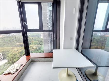 新天鹅堡三期-阳台