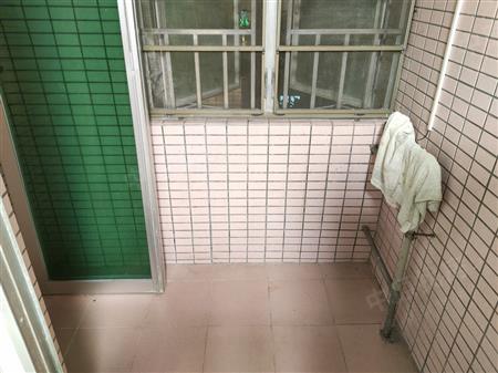 百仕达花园一期-阳台