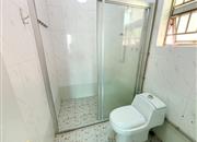 阳光花园-卫生间