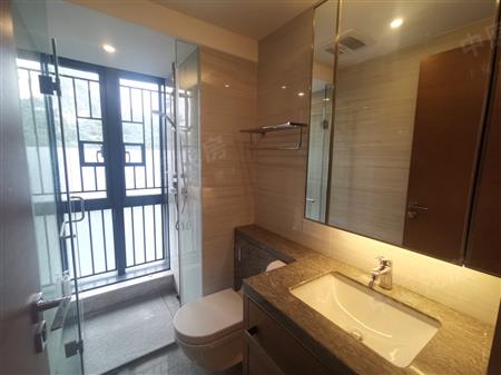 京基御景峯-卫生间