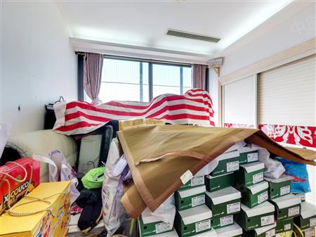 十五峯花园(二期)-次卧