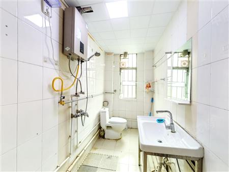 华昱花园-卫生间