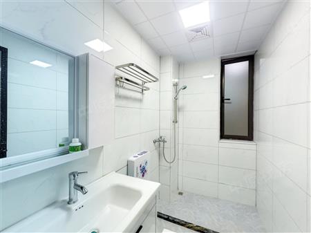 富宏凤凰天誉-卫生间