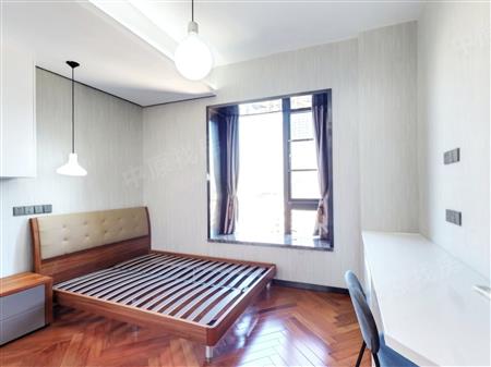 锦绣花园四期-次卧