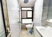 龙光玖云著大楼-卫生间