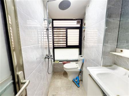 龙光玖云著大楼-卫生间