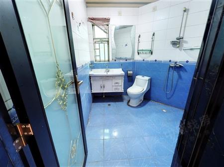 信义假日名城(一期沁芳园)-卫生间