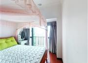 麟恒中心广场-主卧