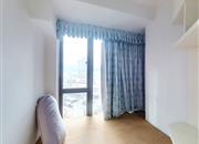 麟恒中心广场-次卧