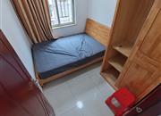 新港鸿花园-主卧