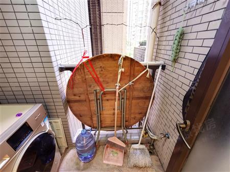 星河盛世花园-阳台