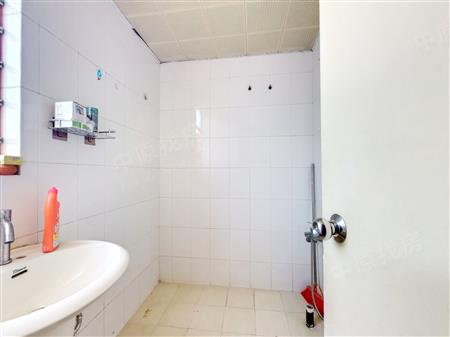 中城康桥花园（一期）-卫生间