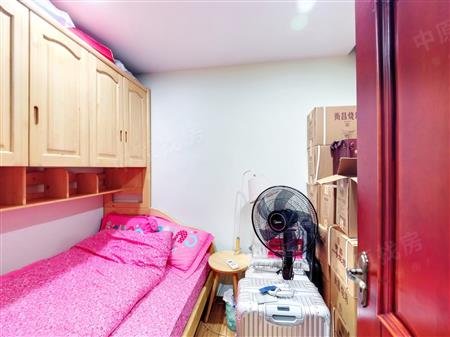 星河丹堤花园-次卧