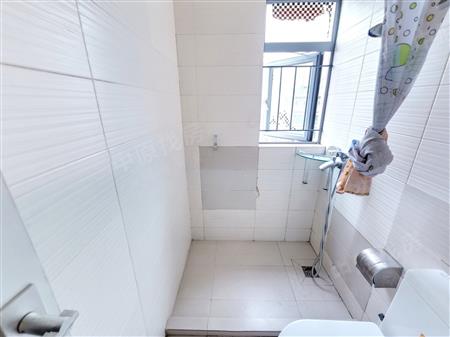 金地名津-卫生间