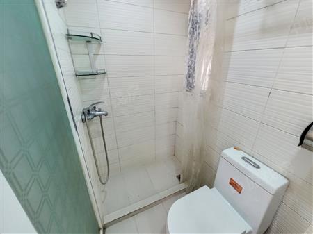 金地名津-卫生间