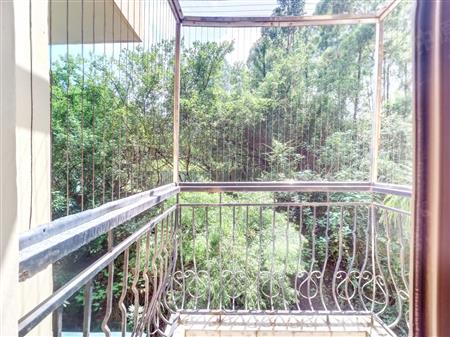 英郡年华花园（一期）-阳台