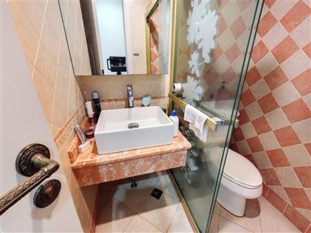 蝴蝶谷名苑-卫生间