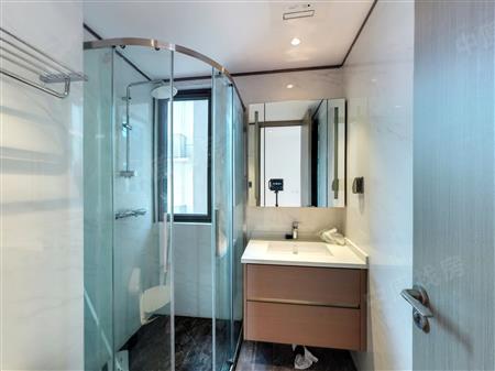 招商臻府-卫生间