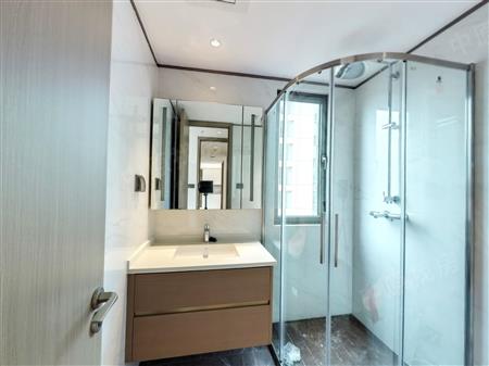 招商臻府-卫生间