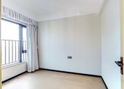 万科麓山（万科麓城四期、金域领峰花园)-次卧