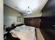 华联城市全景花园-主卧