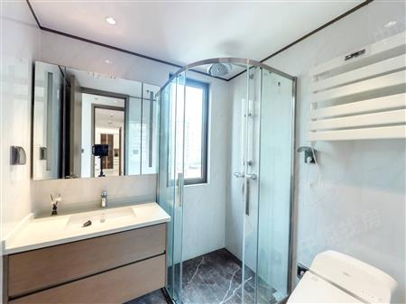 招商臻府-卫生间