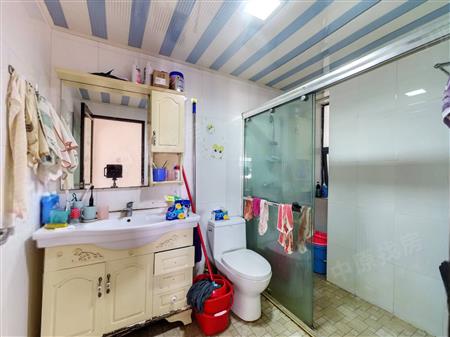 阳光花园-卫生间