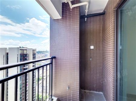 中骏云景府-阳台