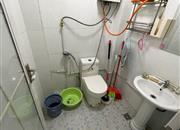 鹏基工业区-卫生间