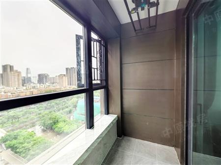 新锦安海纳公馆-阳台