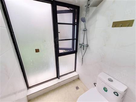 荟港尊邸2期-卫生间