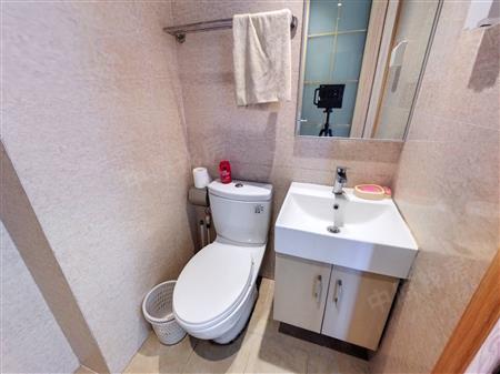 荣德雨馨公寓-卫生间