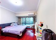 港中旅花园（二期）-主卧