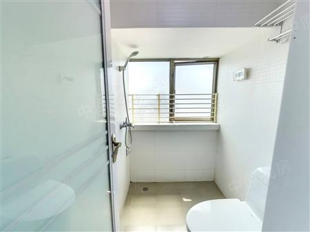 鸿隆广场-卫生间