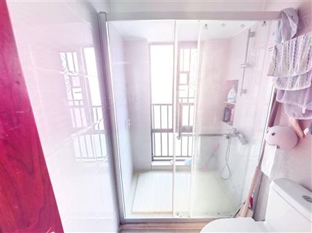 德润荣君府-卫生间