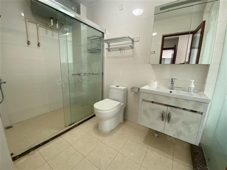 半岛城邦花园二期-卫生间