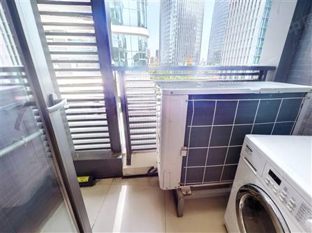 卓越前海一号-阳台