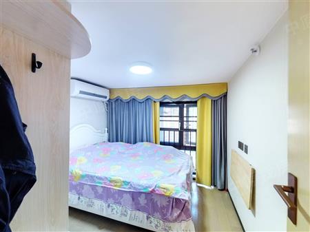 万科麓山（万科麓城四期商办、金域领峰花园)-次卧