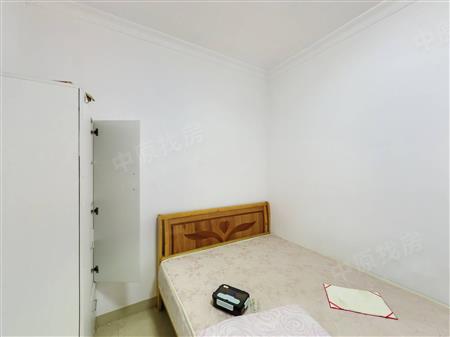 宜城风景花园-次卧