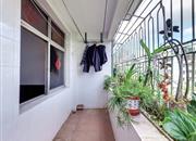 新安中学住宅楼-阳台