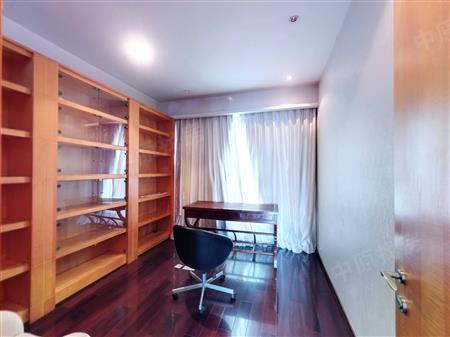 半山海景别墅-次卧